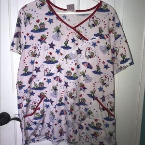 💜5 for $20💜 4th of July Scrub Top!